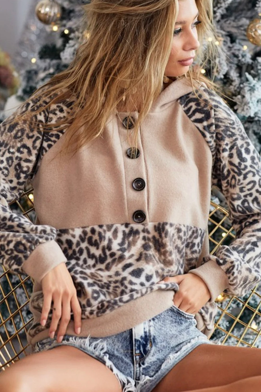 Leopard Print Raglan Sleeve Henley Pullover Hoodie